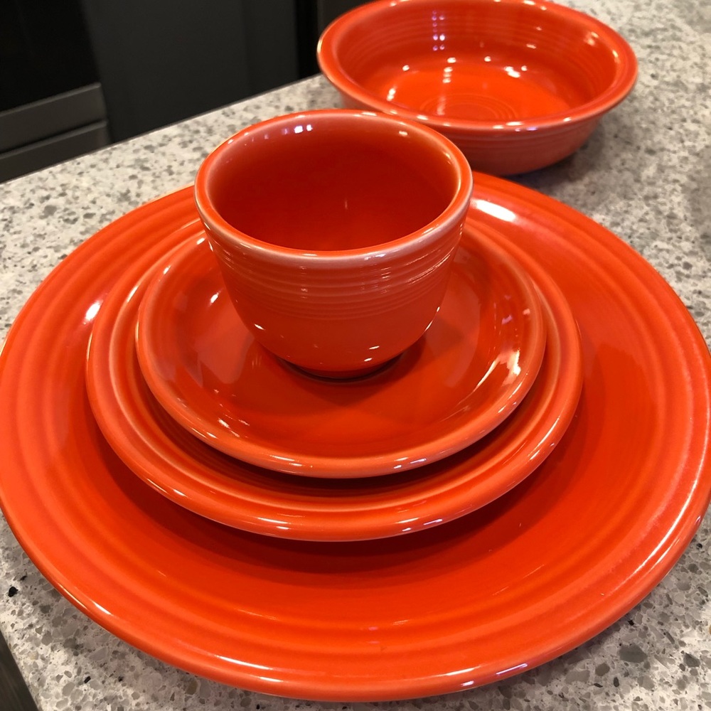 Fiestaware 5 piece dish set!